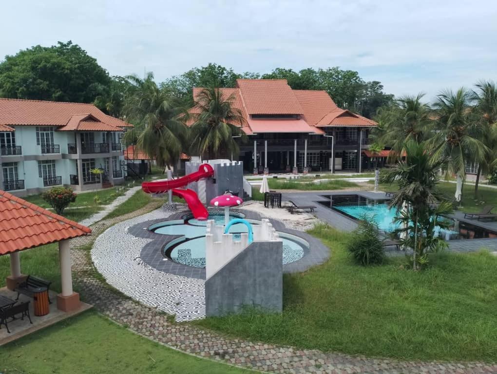 Tunas Resort Port Dickson Exteriör bild